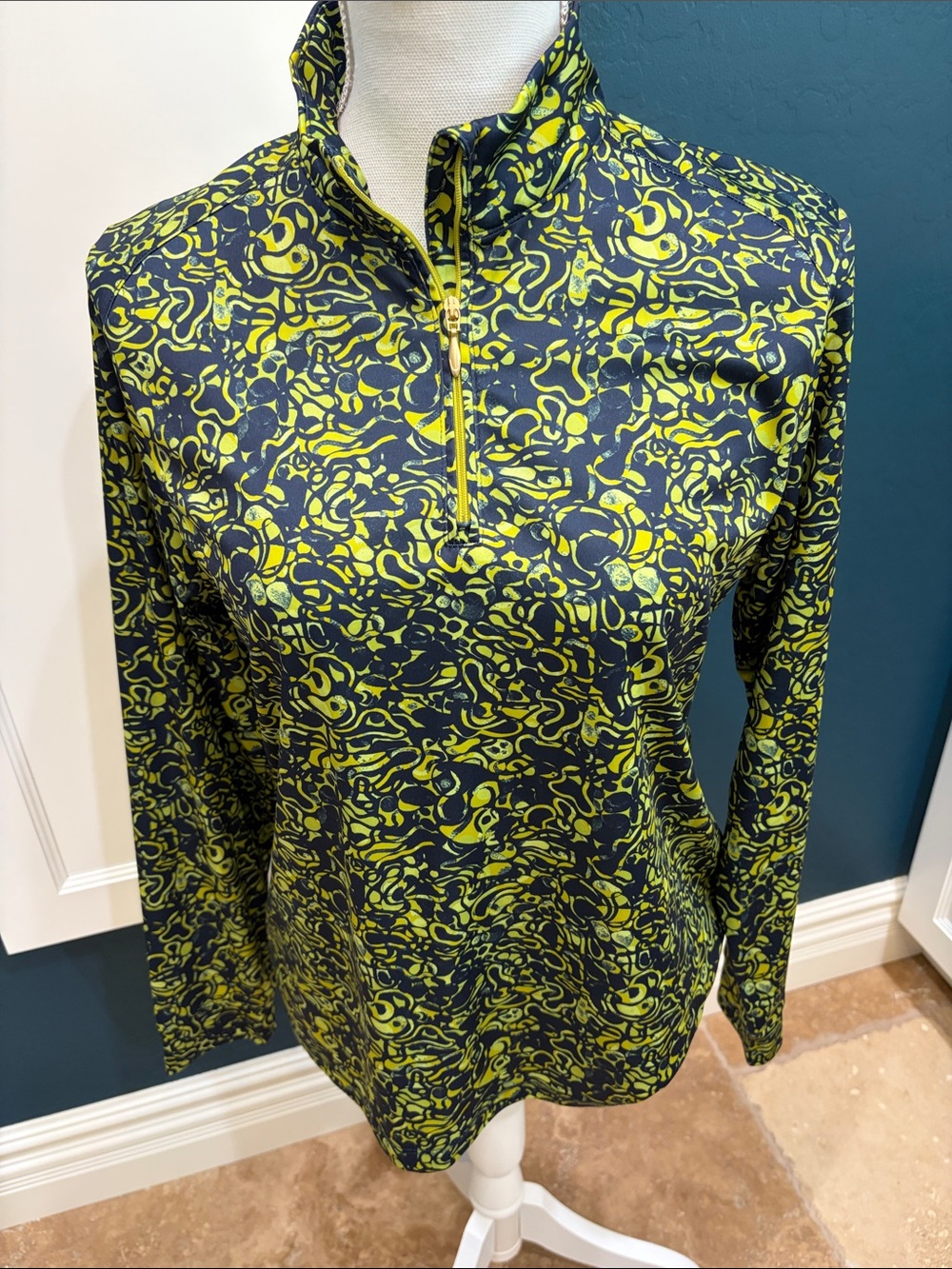 Greg Norman long sleeve quarter zip shirt